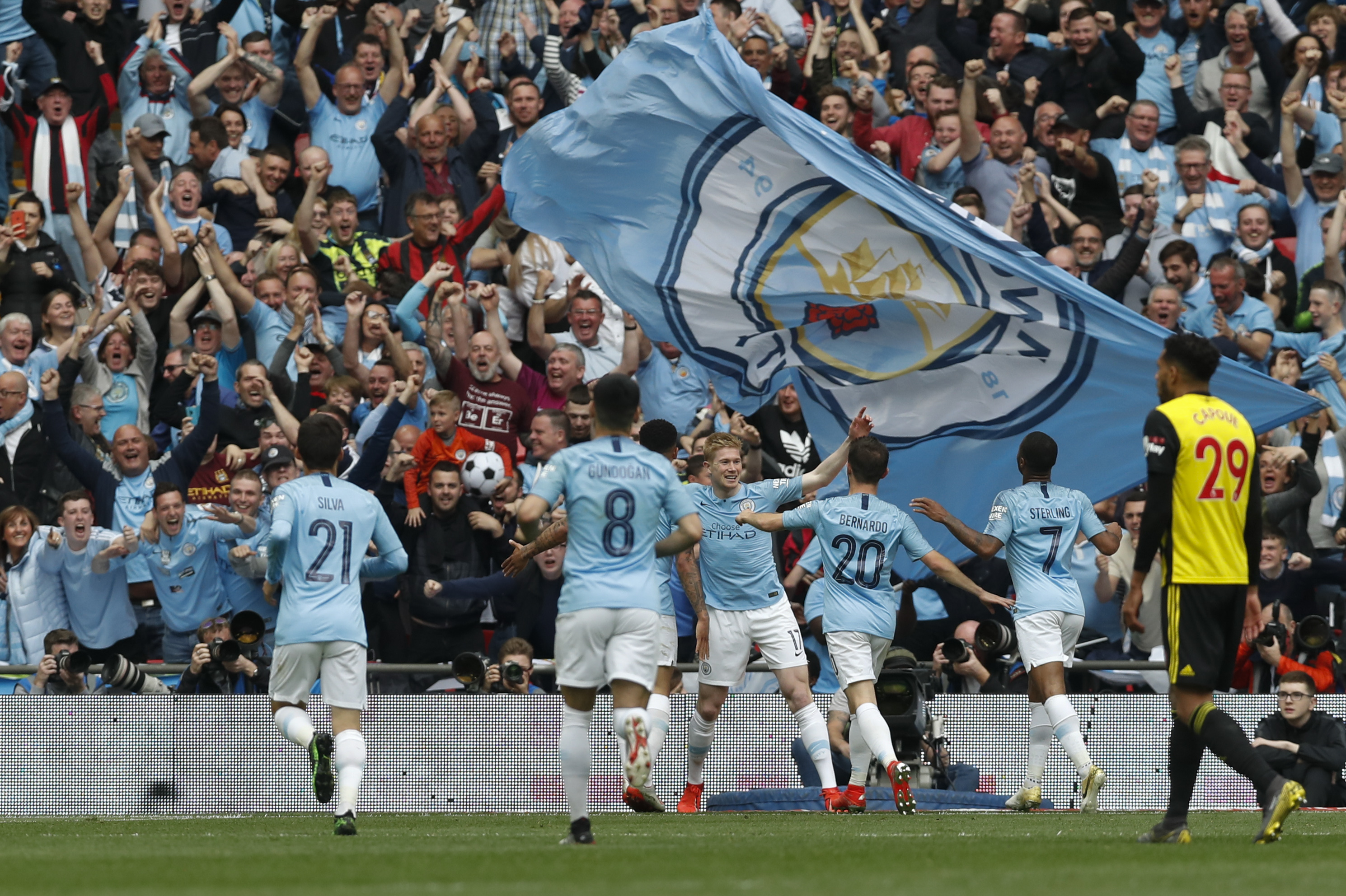 层层碾压 层层碾压